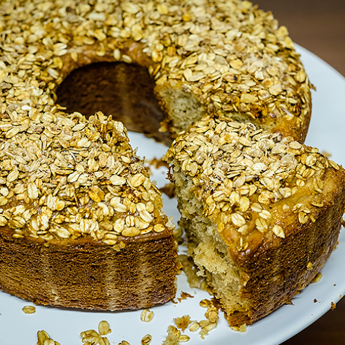 Bolo de Banana com Granola - Tam Pequeno - Vó Alzira