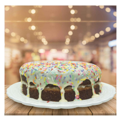 Bolo de Leite com Recheio de Beijinho e  Granulado Colorido - Tam Tradicional - Vó Alzira